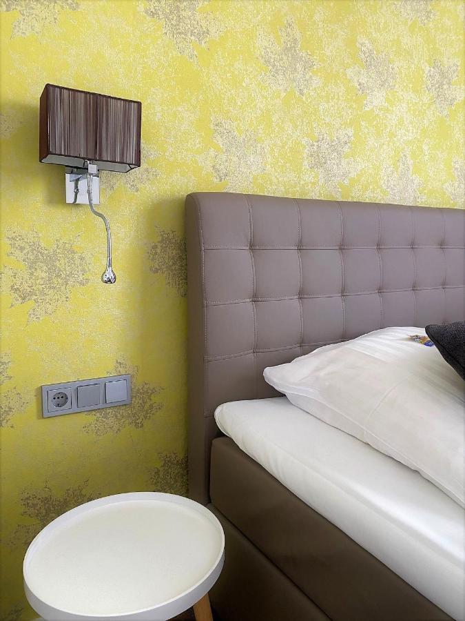 City Hotel Apartm3 Am Park บาดเอินเฮาเซน ภายนอก รูปภาพ
